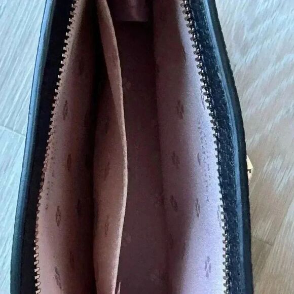 Kate Spade New York Polly Medium Pebble Leather Wristlet in Black - Picture 8 of 9